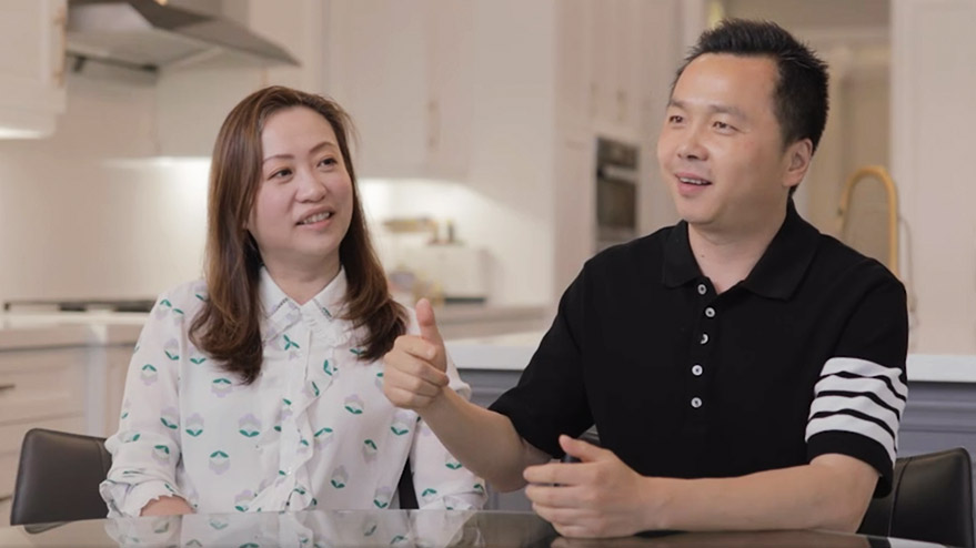 Bradley的父母在学习财务管理