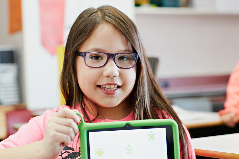 Child with tablet